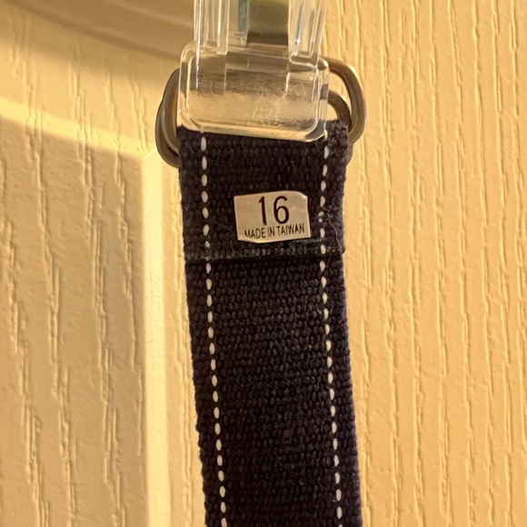 4- 42 inch belts, beige, white and 2 navy - Picture 3 of 5